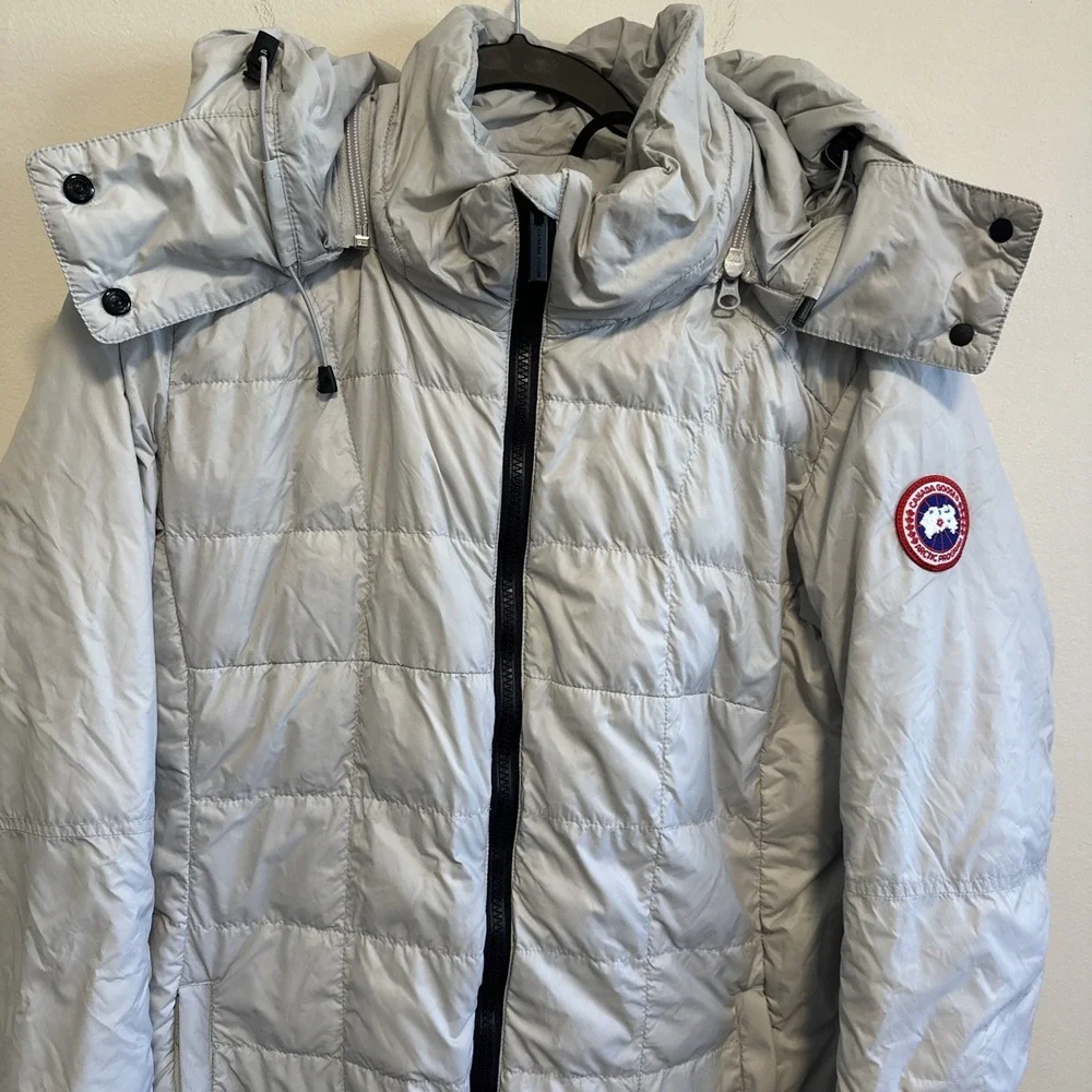 Canada Goose Women's Ellison Down Jacket Packable XL Light Grey Pre Owned - Picture 4 of 11